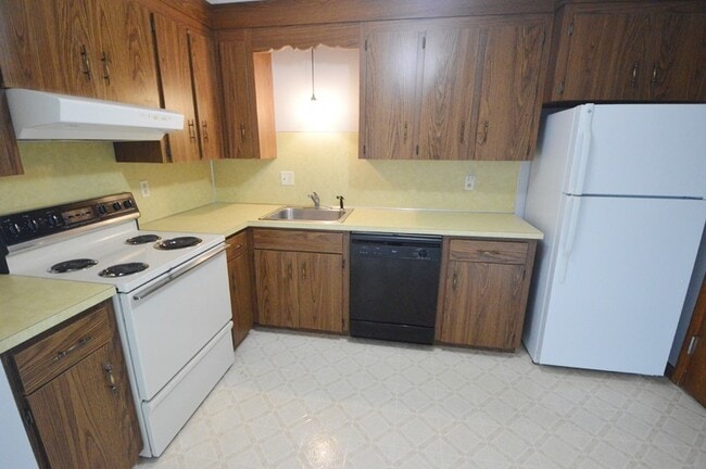 15 Mayo Dr in Holden, MA - Building Photo - Building Photo