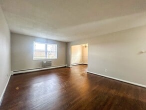 5845 Shadymist Ln in Cincinnati, OH - Building Photo - Building Photo