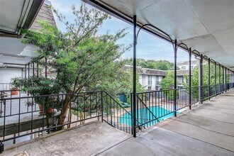 3300 Yorktown St in Houston, TX - Building Photo - Building Photo