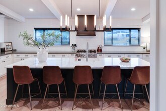 243 W Harmont Dr in Phoenix, AZ - Building Photo - Building Photo