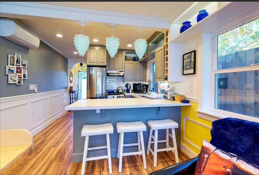 6625 Amherst N St, Unit B in Portland, OR - Building Photo