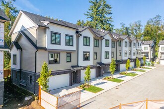 Ravens Park in Surrey, BC - Building Photo - Building Photo