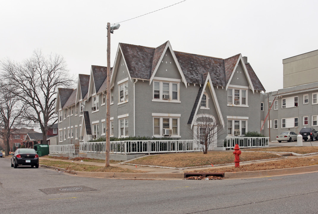 910 NW 13th St in Oklahoma City, OK - Building Photo