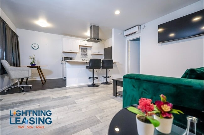 240 3rd Ave in Los Angeles, CA - Building Photo - Building Photo