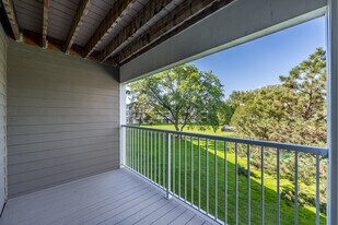 Grand Pre East in Little Canada, MN - Building Photo