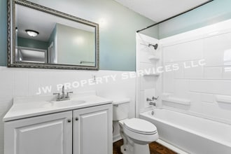 206 Sunset Dr in Slidell, LA - Foto de edificio - Building Photo