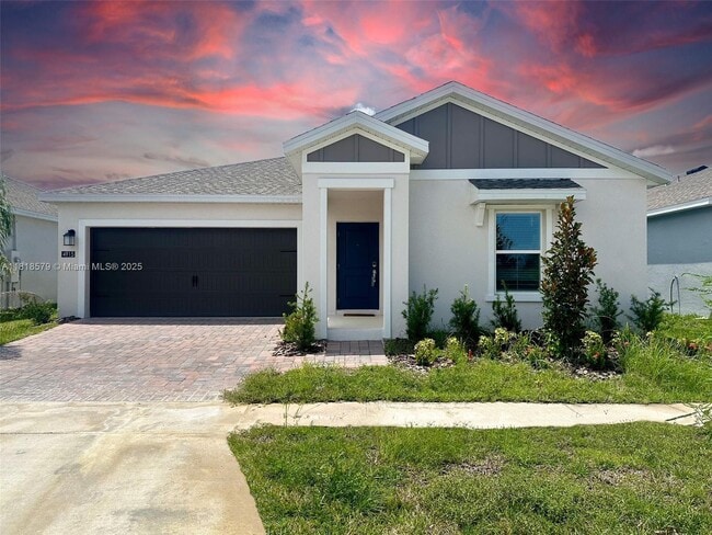 property at 4915 Worchester Dr