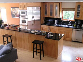 420 Sherman Canal in Los Angeles, CA - Building Photo - Building Photo