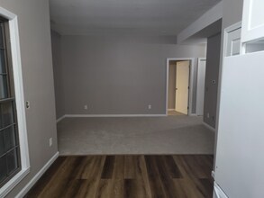 96 Poquonock Ave in Windsor, CT - Building Photo - Building Photo