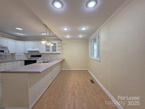 732 Washington St in Cramerton, NC - Building Photo - Building Photo