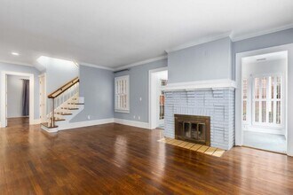 656 Yorkshire Rd NE in Atlanta, GA - Building Photo - Building Photo