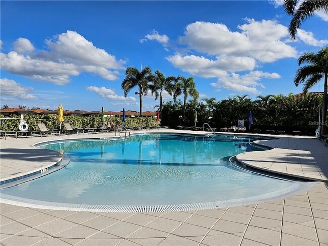 9839 Haze Dr in Venice, FL - Foto de edificio - Building Photo