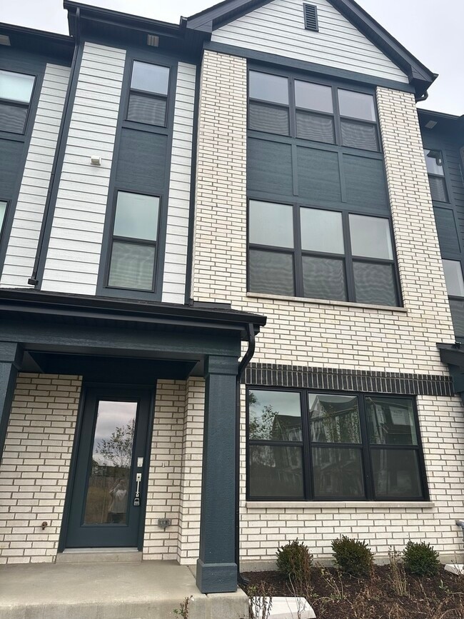 6408 Levi Ln