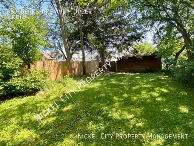 487 Berkshire Ave in Buffalo, NY - Building Photo - Building Photo