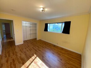 3509 Page St in Redwood City, CA - Building Photo - Building Photo