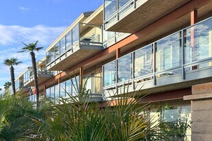 717 Ocean View Dr in Port Hueneme, CA - Building Photo