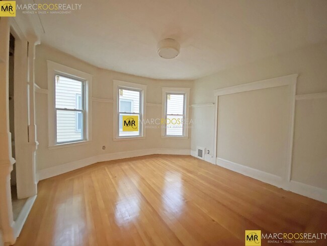 337 Allston St, Unit 2 in Cambridge, MA - Building Photo - Building Photo