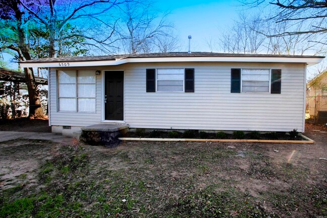 property at 6509 Tracy Ave