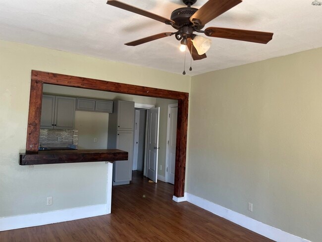 2204 Ave J in Wichita Falls, TX - Building Photo - Building Photo