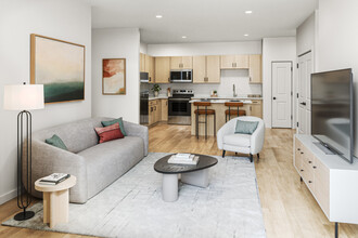Parkway Apartments in Idaho Falls, ID - Building Photo - Building Photo
