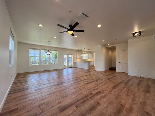 1797 S Mirasol Way in Atascadero, CA - Building Photo - Building Photo