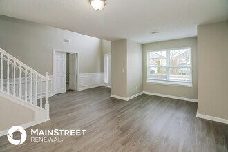 561 Vaughan Dr in Hampton, GA - Foto de edificio - Building Photo