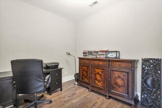 204 Holly Spgs Ct in Southern Pines, NC - Foto de edificio - Building Photo