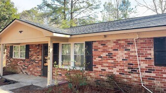 4541 Tarpon Bay Rd in Myrtle Beach, SC - Building Photo