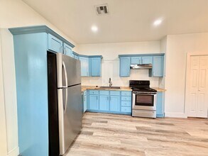 1005 S Quincy Ave in Tulsa, OK - Building Photo - Building Photo