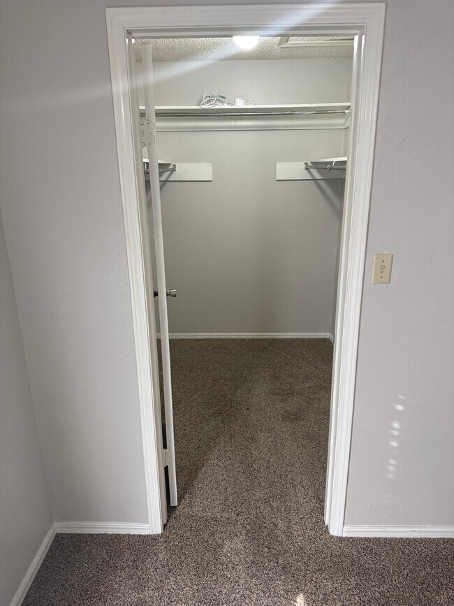 828 Hardy Springs Cir, Unit B in Mcalester, OK - Building Photo - Building Photo