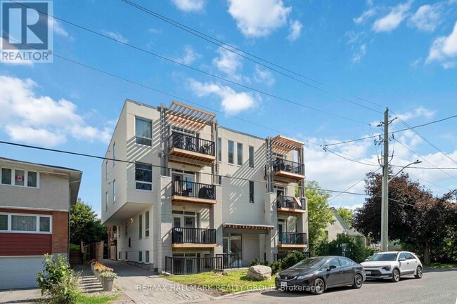 property at 1308-1308 Thames St