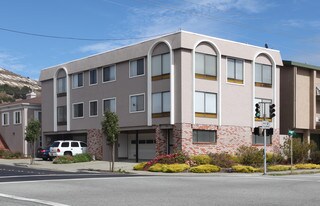 300 Orange Ave in South San Francisco, CA - Building Photo