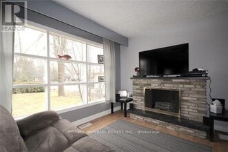 48 Alice Ave in Georgina, ON - Building Photo - Building Photo