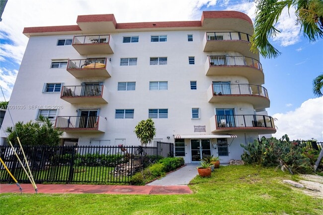 property at 7150 Indian Creek Dr