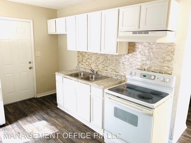 3610 Jonquil St in Charlotte, NC - Building Photo