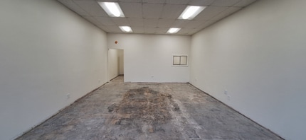 1436 W Martin Luther King Jr Blvd in Los Angeles, CA - Foto de edificio - Building Photo