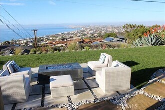 161 Via Pasqual in Redondo Beach, CA - Building Photo - Building Photo