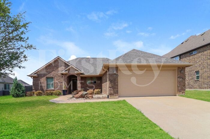 2010 Lindentree Dr in Weatherford, TX - Building Photo