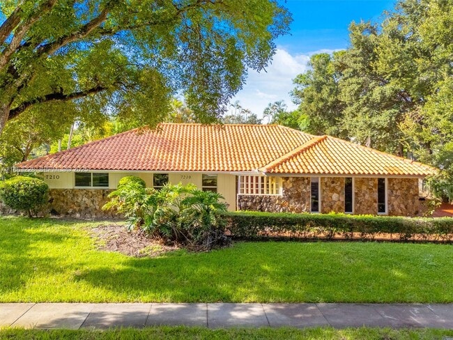 property at 7210 W Troon Cir