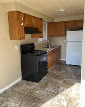 1206 Hill St SE in Albany, OR - Building Photo - Building Photo