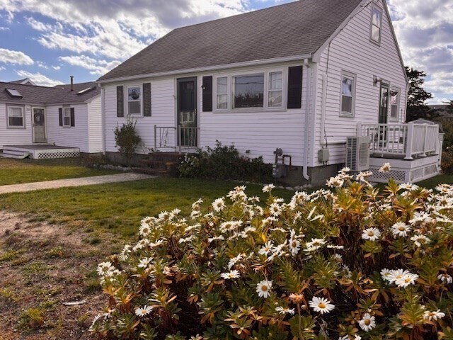 215 Standish St in Marshfield, MA - Building Photo