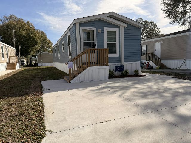 property at 7251 Greenbrier Village Rd