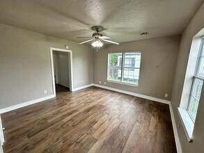 2125 NE 15th St in Oklahoma City, OK - Building Photo - Building Photo