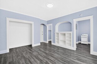 1643 Locust Ave in Long Beach, CA - Building Photo