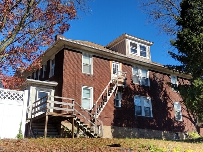 343 Linden Ave in Johnstown, PA - Building Photo - Building Photo