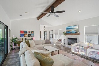 730 Vanguard St in Lakeway, TX - Building Photo - Building Photo