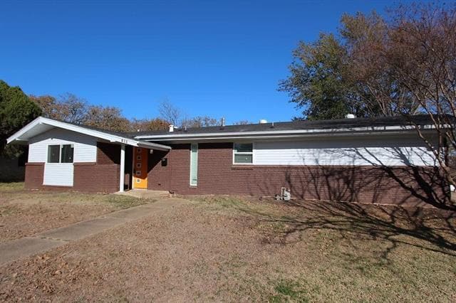 property at 511 John Vernon Ln