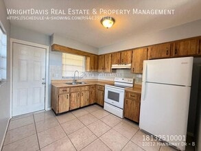 10812 Hannaway Dr in Riverview, FL - Building Photo - Building Photo