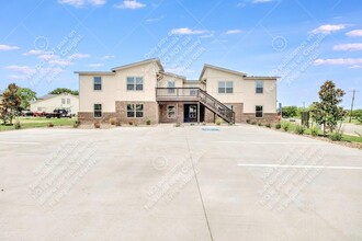 2200 Creekside Ln in Georgetown, TX - Building Photo - Building Photo