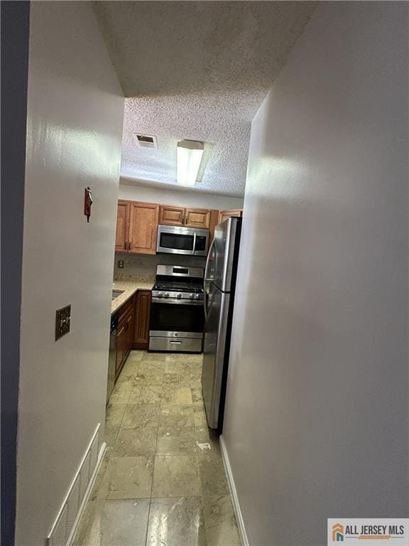 826 Edpas Rd in New Brunswick, NJ - Building Photo - Building Photo